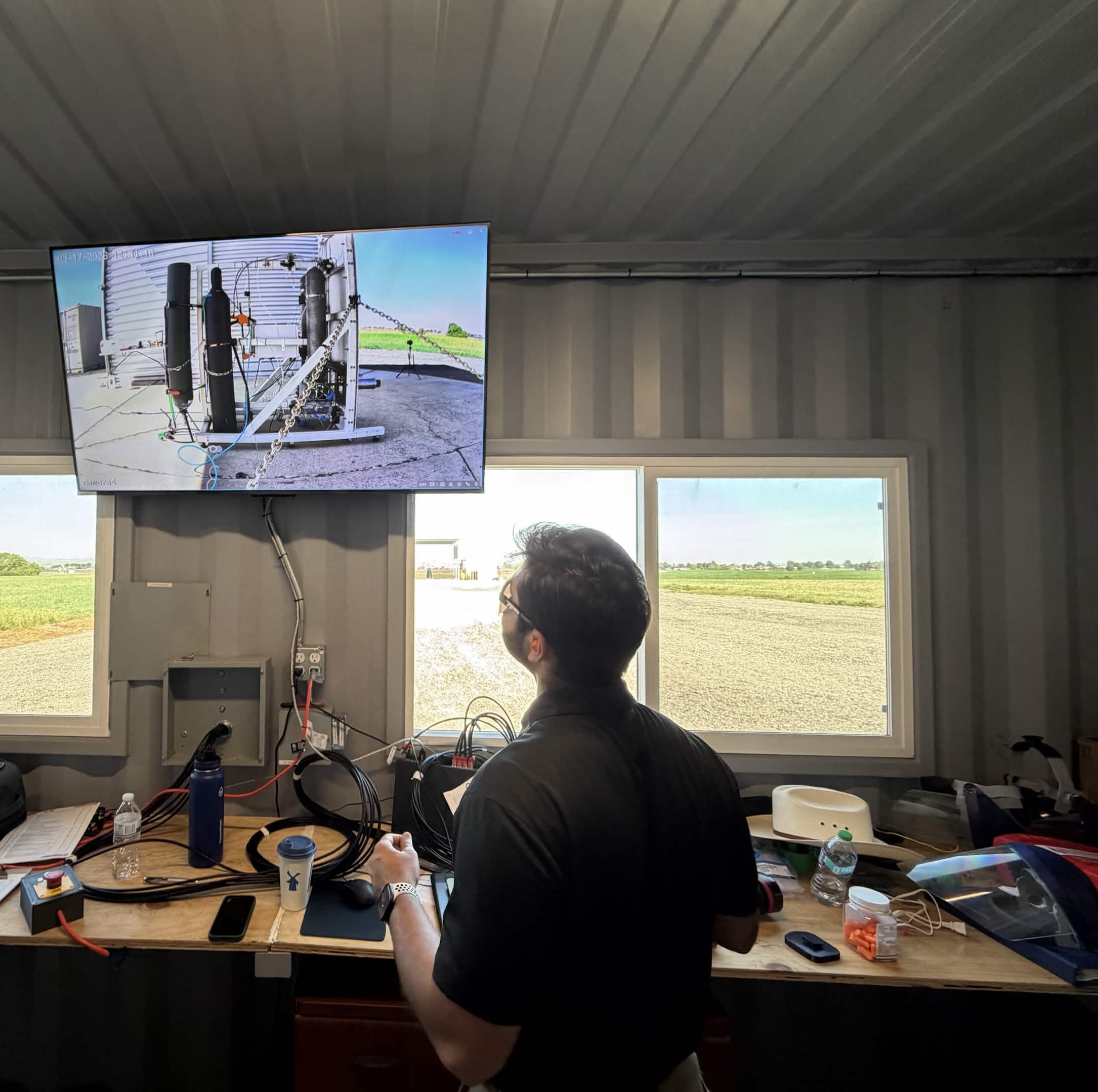 Kanan checking NILE valve motion through test camera view